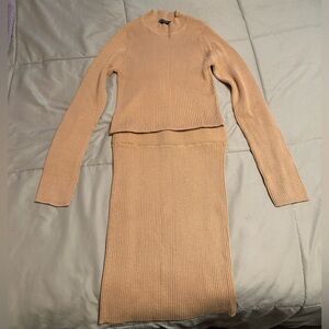 PrettyLittleThing - Camel Rib Knitted Crop Top And Mini Skirt Set
